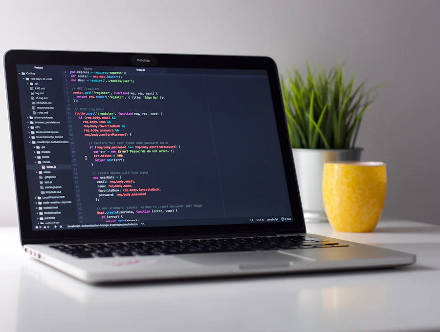 Developer working with an AI prompt library